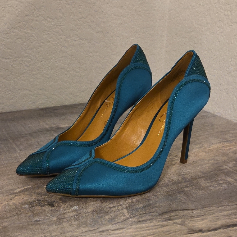 Elegant Emerald Green Stiletto Heels